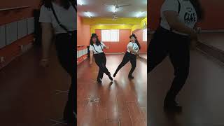 le k Sara Sara  song  from pukar movie dance cover Rekha maam and Dipti maam youtubedanceyt [upl. by Ellehcrad]