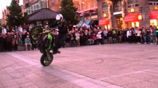 Flash Mob Stuntshow in Vaasa by David Hjulfors [upl. by Calabresi423]