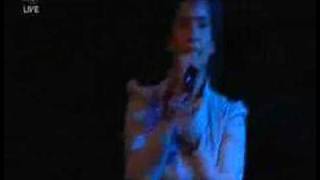 Imogen Heap Daylight Robbery live at V2006 clip [upl. by Sabina]