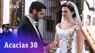 Acacias 38 Los mejores momentos de Víctor y María Luisa Acacias686  RTVE Series [upl. by Khalin940]