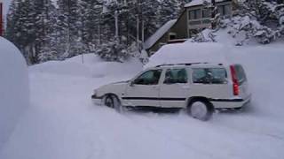 Drifting a Volvo XC70 in the snow [upl. by Nyladnek]