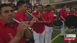 BAILARINAS GOZAN AL SON DE LA BANDA [upl. by Harragan]