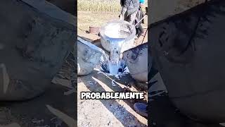 ¡Impresionante Así es el Proceso de Fundición de Metal Líquido 🛠️🔥 shorts [upl. by Hiram]