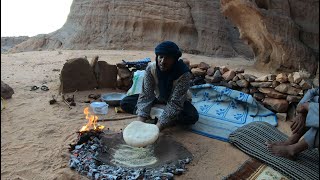 La Taguella le Pain des Touaregs du Sahara [upl. by Sihtnyc357]