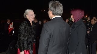 Dronning Margrethe til tyrkisk returmiddag på dAngleterre [upl. by Ekram]