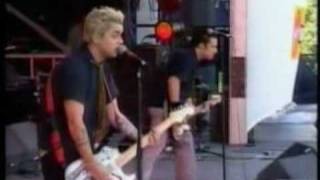 Green Day  Hitchin A Ride Live  V98 Festival [upl. by Idette]