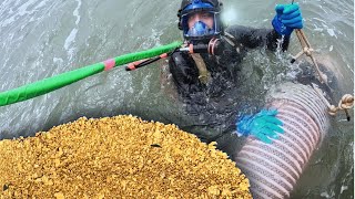 Dredging a GoldRich quotQuartz Veinquot Under Alaskas Bering Sea  1 OZT AN HOUR [upl. by Ecydnak]