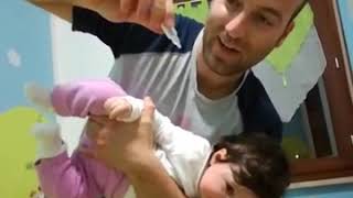 Eseguire perfetti lavaggi nasali ai bambini senza farli piangere Tutorial perfect nasal rinse [upl. by Odnavres]