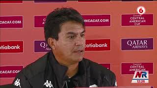 Técnico de Saprissa pide equidad cuando se analicen castigos [upl. by Aissat]