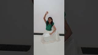 Maadu meikum kanne song ❤️ dance by Ponnu 🦋 dance video maadu meikum kanne song [upl. by Nollahp]