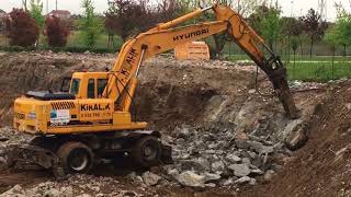 hyundai 200W7 lastikli excavatör ile temel açma çalışması [upl. by Wash735]