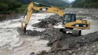 EXCAVADORA 320  JUJUY [upl. by Loree442]