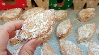 Biscuits de Noël Italiens à lorange et aux amandes  Pâtisserie sans gluten  Ricciarelli 🍊 [upl. by Dnomsad]