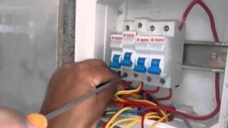 تركيب المفاتيح الكهربائية Installation of electrical switches [upl. by Nyltac]