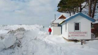 Schneesturm schneidet die Insel Hiddensee vom Festland ab [upl. by Mansoor26]