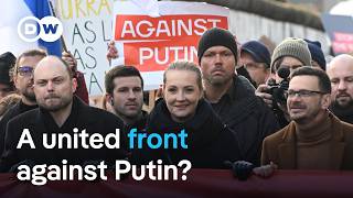 Prominent Russian opposition exiles lead antiPutin protest in Berlin demand end to war in Ukraine [upl. by Notserp528]