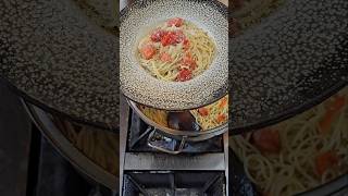 quotSpaghetti Arrabbiata سباغيتي اربياتا الحارة humor food cooking شيف محمود [upl. by Enelyam]