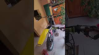 Suzuki rm250 2t [upl. by Devehcoy461]