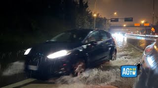 Bologna la città sottacqua allagamenti anche in autostrada [upl. by Cleavland]