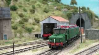 Electrotren  E3016 quotCOCODRILO RENFEquot [upl. by Elay]