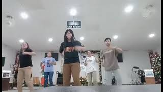 FELIZ NAVIDAD DANCE STEP JIL DOULIU TRUINE MOVERS [upl. by Aislehc]