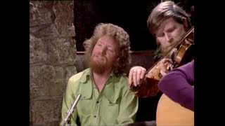 Scorn Not His Simplicity  Luke Kelly 1974 [upl. by Alyakim976]