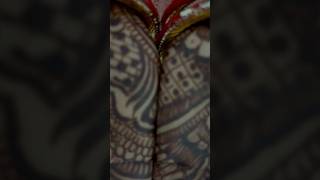 Mahndi ka rang ❤️🧿 wedding bride makeup love youtubeshorts shank shankinlove karwachauth [upl. by Joletta604]