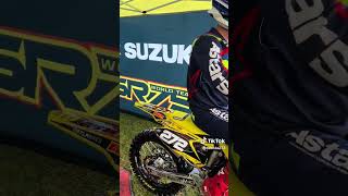 2005 SUZUKI RM250 sonido 2 tiempos suzuki enduro motocross 2stroke bikelife [upl. by Melmon832]