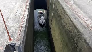 How ships cross dams [upl. by Mailiw]