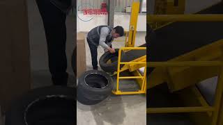 How to  unload a shipping container  more easily than telescopic conveyor mobileconveyor [upl. by Hurty]