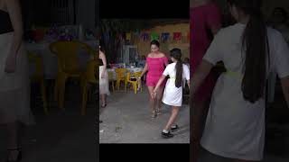 QUE HERMOSO BAILAN ZAPATEADO ESTAS BELLEZAS CALENTANASviral fiesta videoshort [upl. by Ydissak]