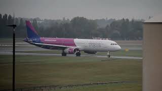 wizz air A321 lands into BHX [upl. by Stannwood]