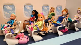 Airplane  Elsa amp Anna toddlers are flying on vacation  airport  Barbie dolls [upl. by Afatsuom146]