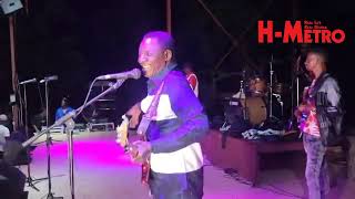 Alick Macheso hyping dancer Kariba during his performance in Victoria Falls [upl. by Conners]