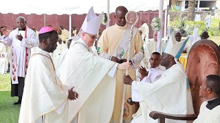 Archidiocèse dOwando Messe dinstallation de Mgr Armel Gelase Kema [upl. by Margi]