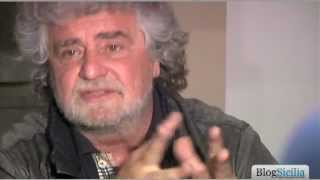 Beppe Grillo a Palermo [upl. by Lebezej]