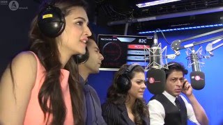 Tommy Sandhu Desioke with Shah Rukh Khan Kajol Varun Dhawan and Kriti Sanon [upl. by Yancey18]