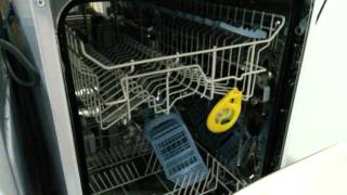 Indesit IDS105 slimline dishwasher test at BHF [upl. by Nemsaj]