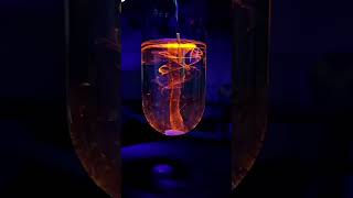 fluorescenceexperiment chemicaleffects chemistryexperiments science schoolexperiments btslove [upl. by Hsirk]