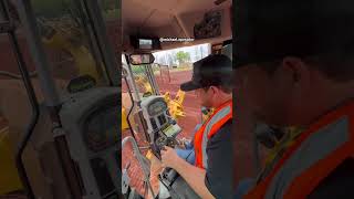 Motoniveladora caterpillar 140 no joystick maquina grade trator [upl. by Sivart]