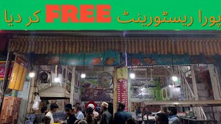 Restaurant ki har cheez owner ne awam ke liye free kar di [upl. by Laumas878]