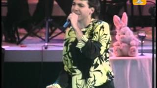 Cristián Castro Lloran las Rosas Festival de Viña 2002 [upl. by Adihaj]