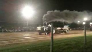 IH 1468 v8 at the Wyoming Iowa tractor pull 2009 [upl. by Hausmann]