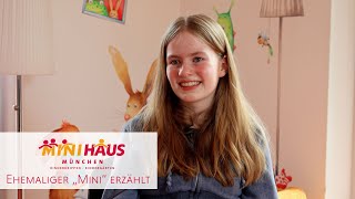 Ehemaliger quotMiniquot macht Schülerpraktikum im Minihaus [upl. by Nylasor25]