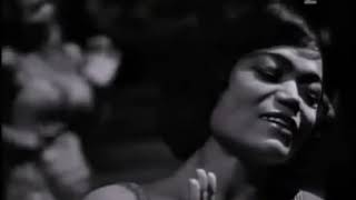 Eartha KittCest Si Bon Live Kaskad 1962 [upl. by Jany86]