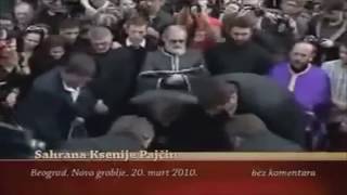 Bez komentara Sahrana Ksenije Pajčin 20032010 [upl. by Eiramalegna883]