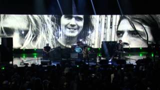 Nirvana w Joan Jett – quotSmells Like Teen Spiritquot  2014 Rock Hall Induction [upl. by Herrmann965]