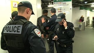 Laction de la police des transports en IledeFrance I AFP Reportage [upl. by Dekeles]