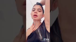 Hasini නාන Seen එකක් Tiktok දාලා ඔක්කොම පේනවා [upl. by Alfy]