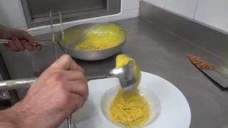 Come Fare la Pasta alla Carbonara  Ricette Cucina  Tutorial [upl. by Bysshe98]